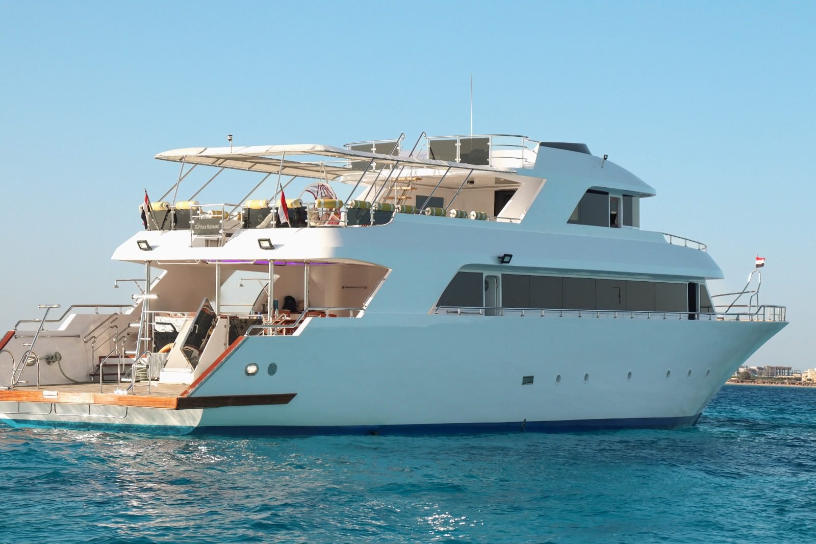 somabay activities luxry yacht