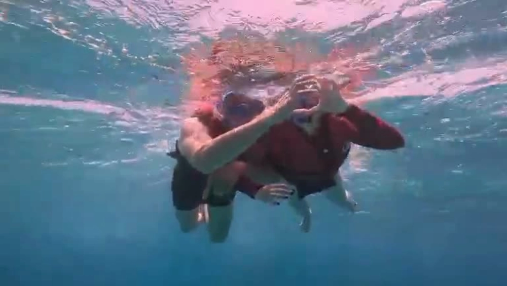 Hula Hula Island 1
